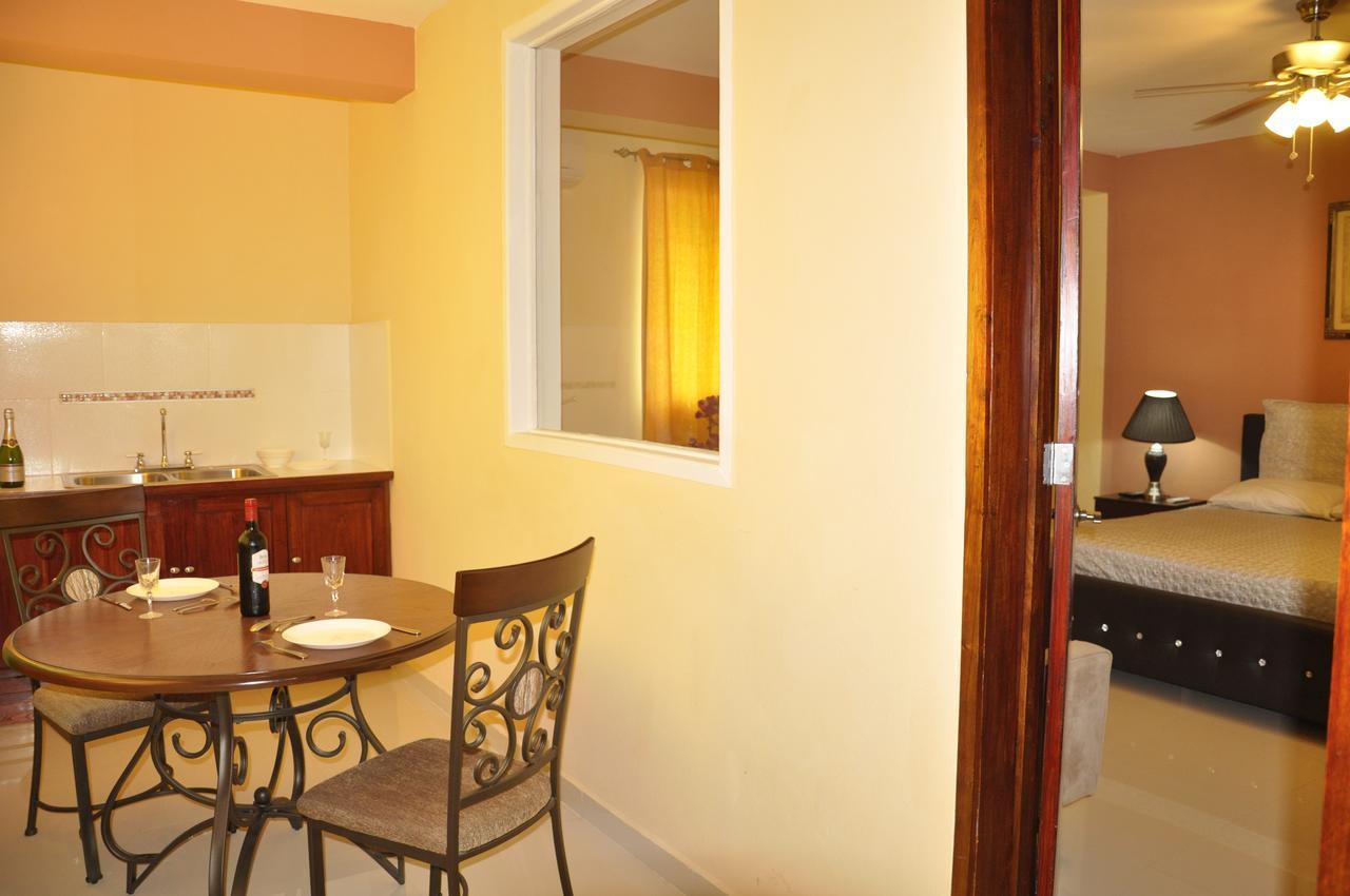 Sams Hotel Port-au-Prince Ngoại thất bức ảnh